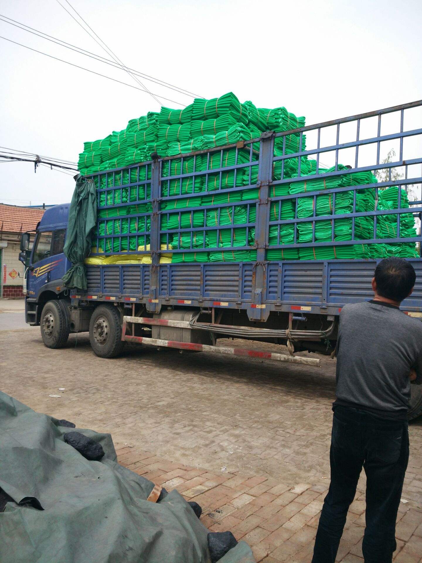 密目式安全網(wǎng)與普通防護網(wǎng)有什么區(qū)別 密目式安全網(wǎng)與普通防護網(wǎng)有什么區(qū)別